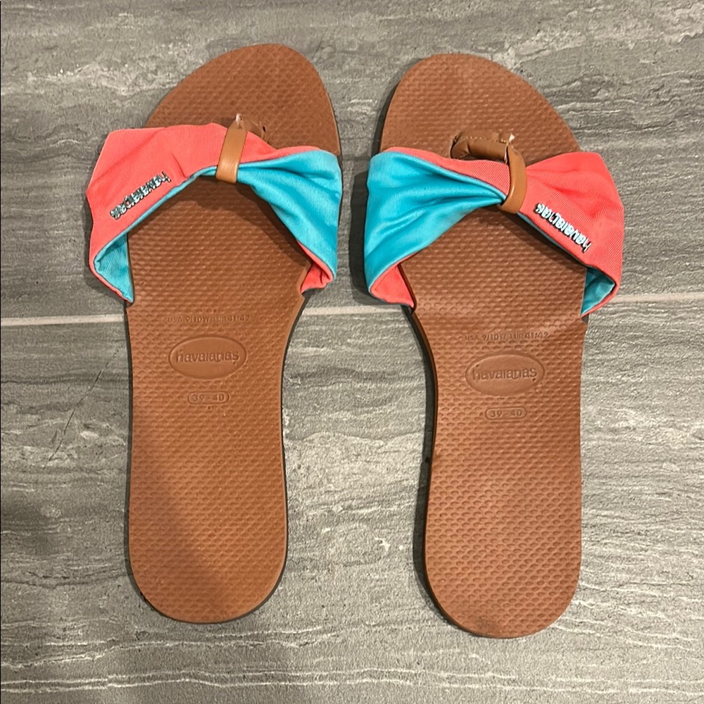 Havaianas Women's Sandals in Coral and Turquoise